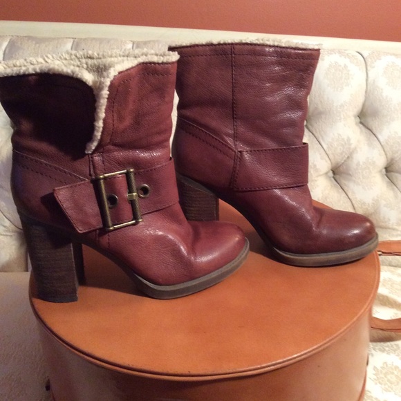 Boho Sherpa Heeled Bootie - Picture 4 of 6